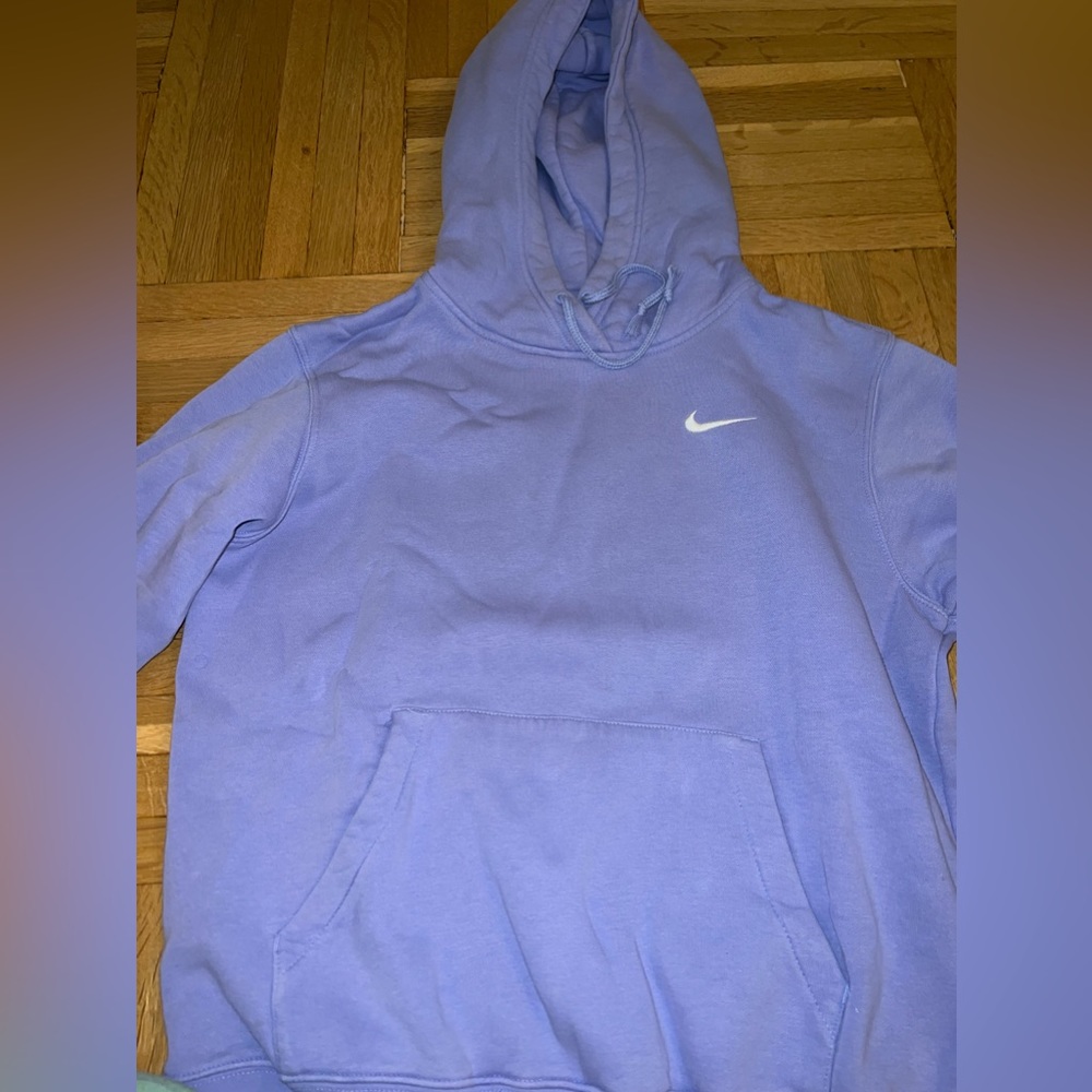 Nike women’s hoodie